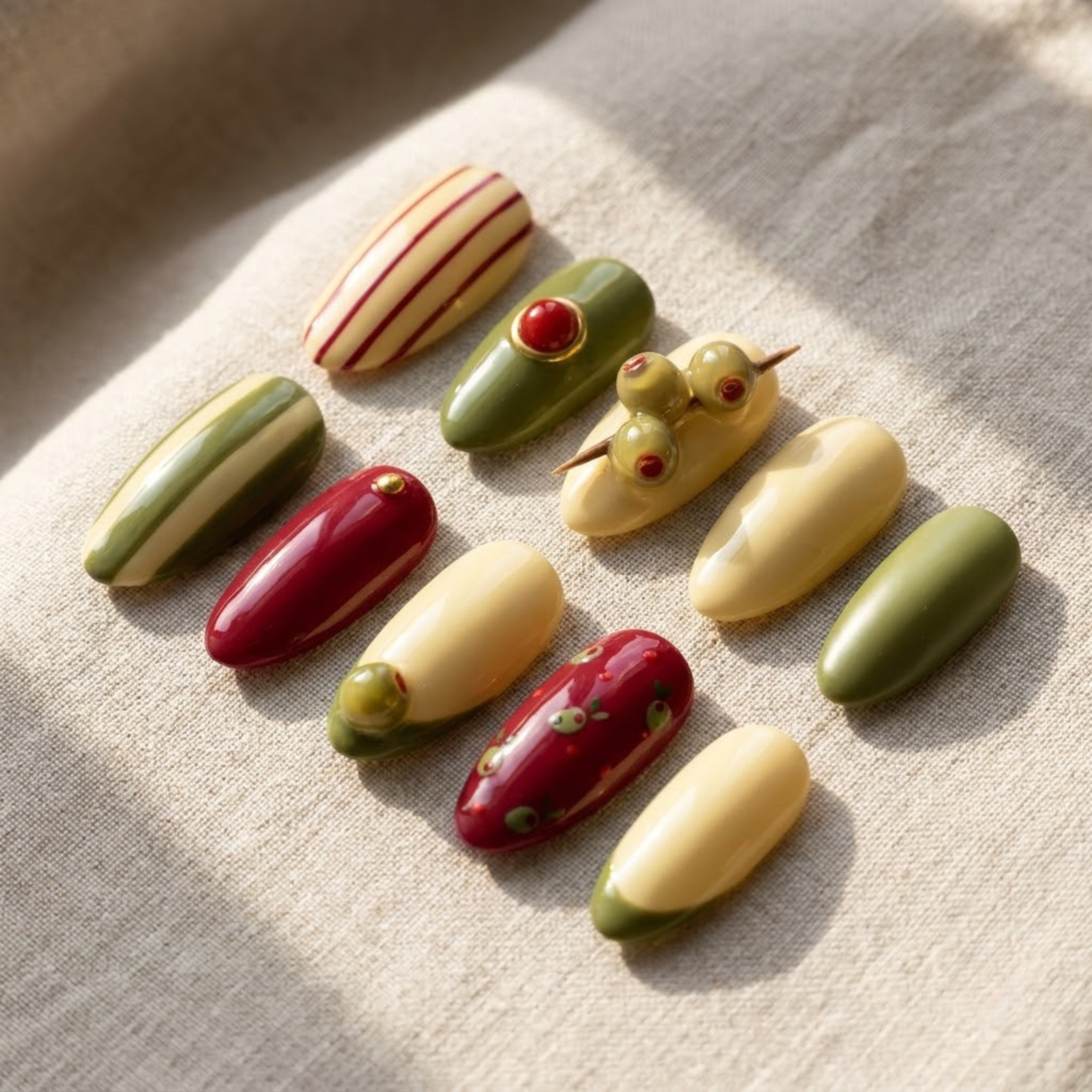 Olive Green Burgundy Handmade Press On Nails, Vintage Glossy Almond Nails, Reusable Gel Set